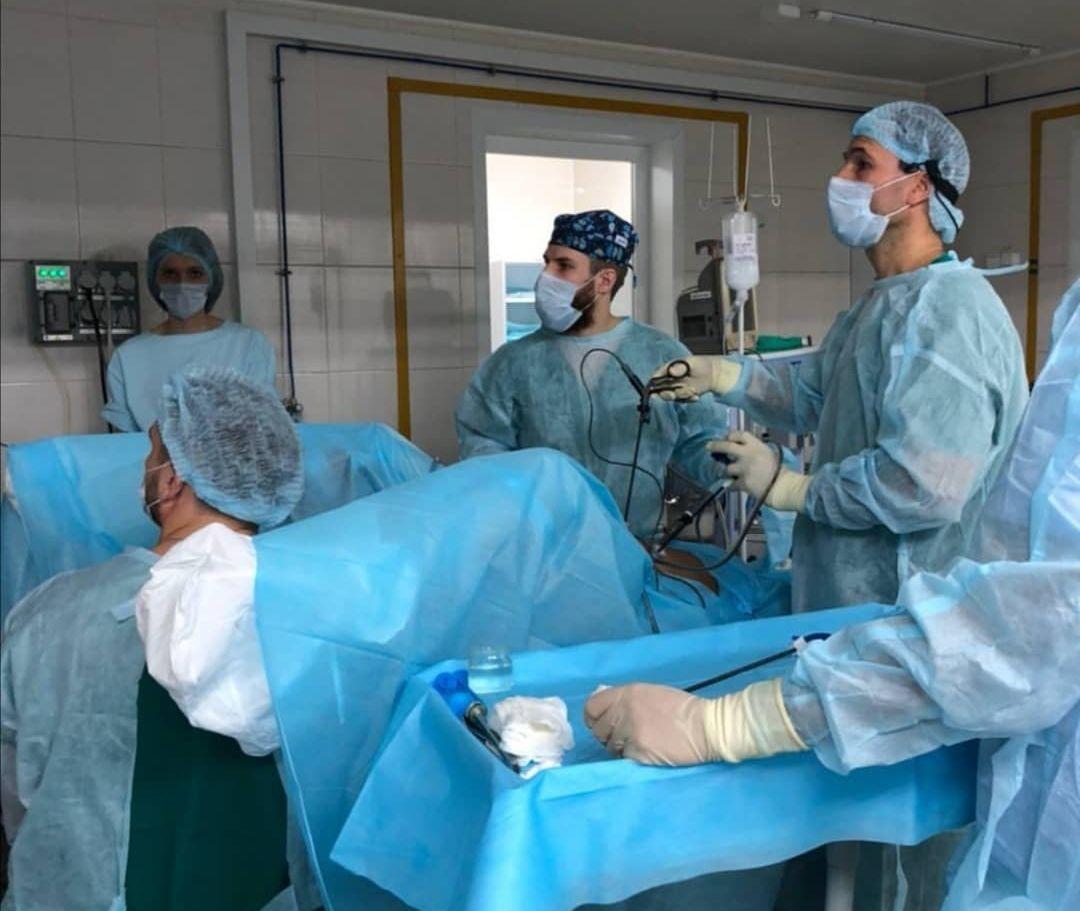 В КГБУЗ «Красноярская межрайонная клиническая больница №4» стартовал двухдневный мастер-класс для оперирующих гинекологов 