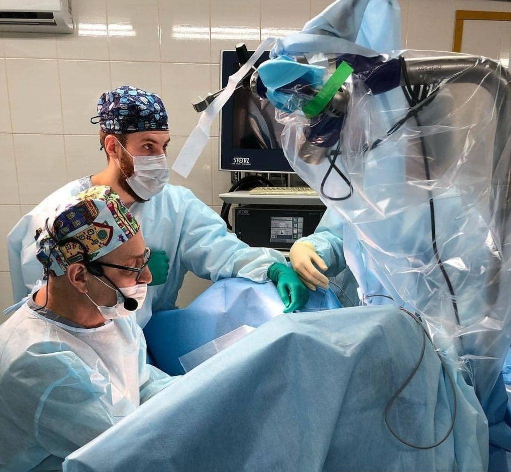 Московские специалисты провели мастер-классы по оперативному лечению пролапса тазовых органов для красноярских гинекологов