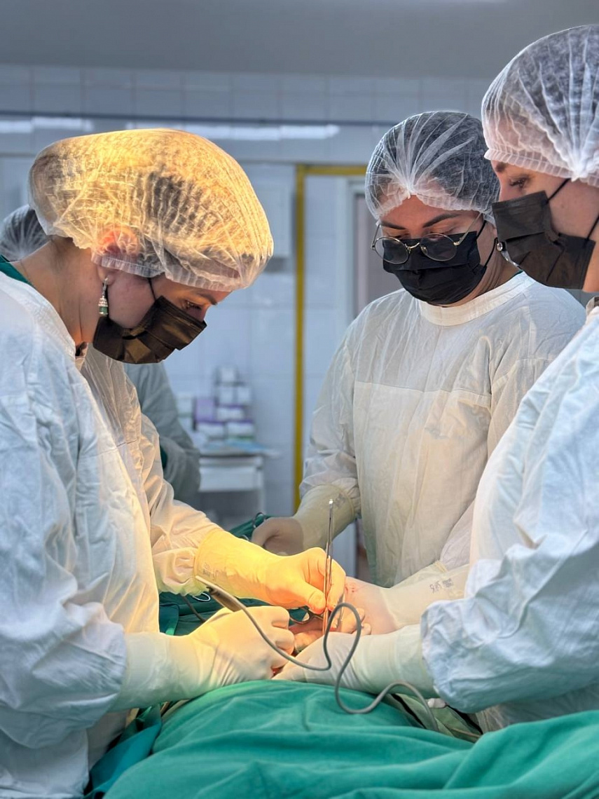 Врачи Больницы на Кутузова приступили к работе в условиях новой операционной