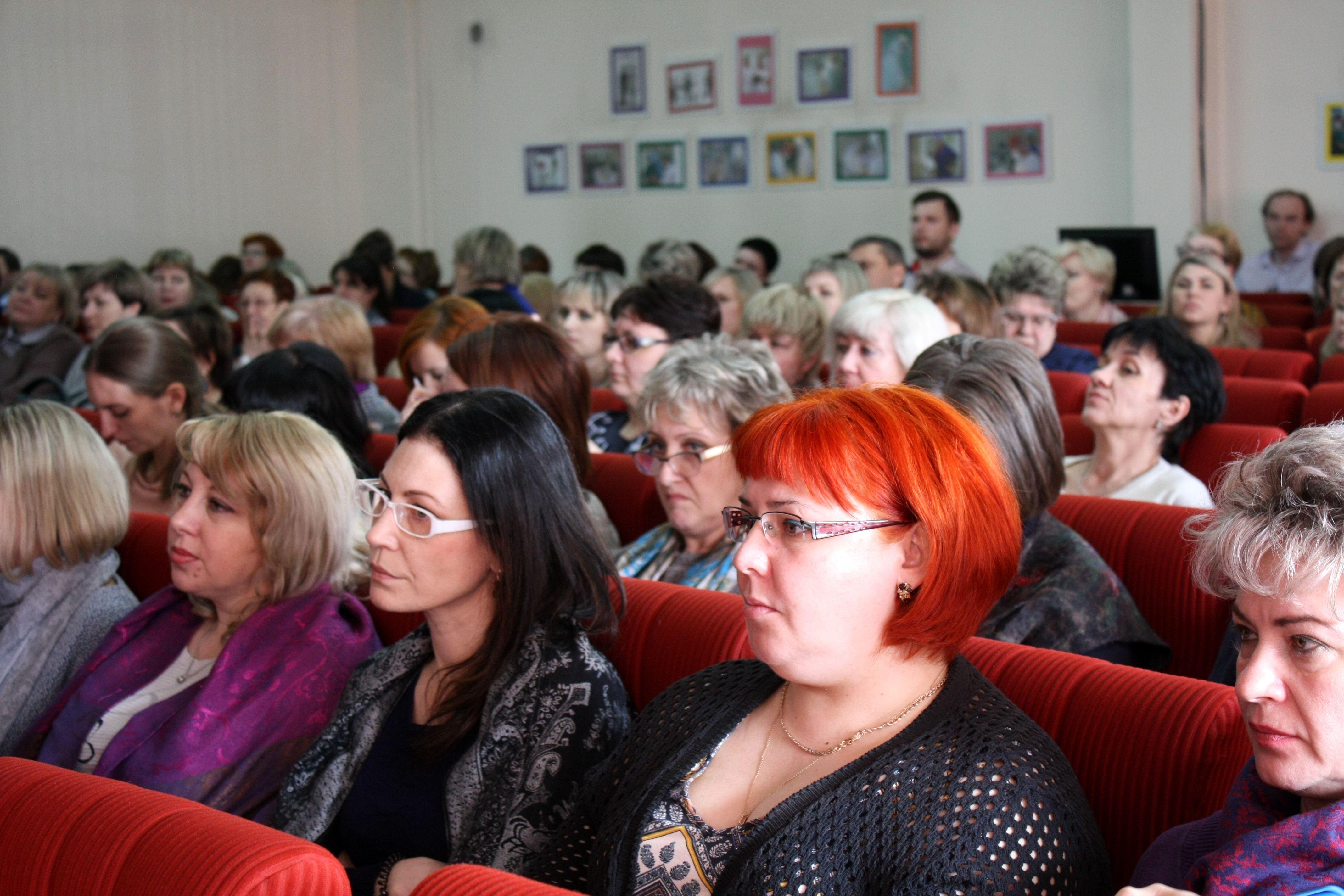 Медицинские сестры со всей Сибири приняли участие в Межрегиональной конференции  «Клининговые технологии в медицинских организациях. Опыт внедрения, инновации».